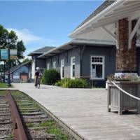 Arrived at Kensington Station, ready to enjoy a tasty scone! | Nathalie Gauthier